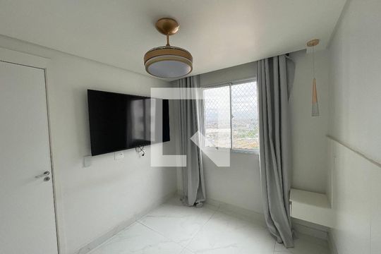 Quarto 1 de apartamento à venda com 2 quartos, 36m² em Vila Flora, Guarulhos