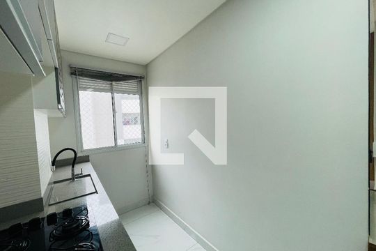 Cozinha de apartamento à venda com 2 quartos, 36m² em Vila Flora, Guarulhos