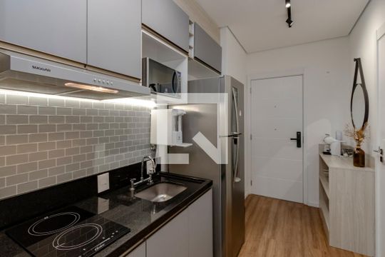 Studio de kitnet/studio para alugar com 1 quarto, 28m² em Campo Belo, São Paulo