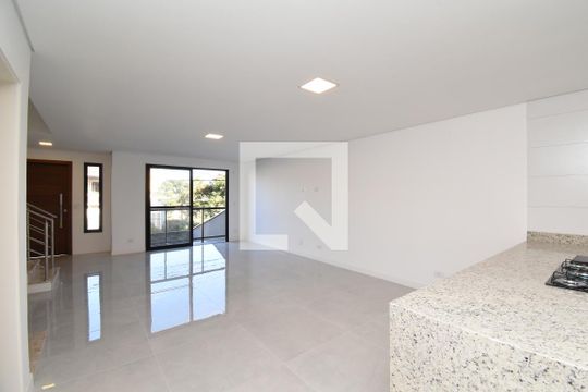 Sala/Cozinha de casa para alugar com 3 quartos, 225m² em Tingui, Curitiba