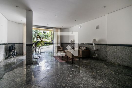 Hall social de apartamento para alugar com 3 quartos, 72m² em Pompeia, São Paulo