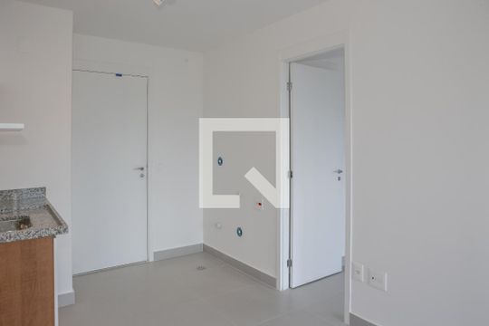 Sala e Cozinha de apartamento à venda com 1 quarto, 31m² em Pompeia, São Paulo