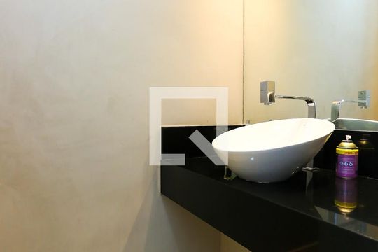 Lavabo de apartamento à venda com 3 quartos, 177m² em Jardim Monte Kemel, São Paulo