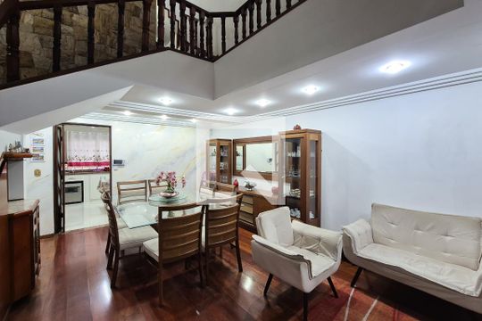 Sala de casa à venda com 3 quartos, 242m² em Paulicéia, São Bernardo do Campo