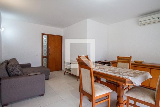 Sala de apartamento para alugar com 2 quartos, 103m² em Grajaú, Rio de Janeiro