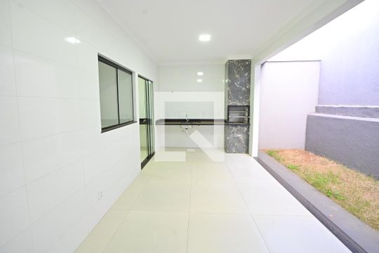 Área Externa de casa à venda com 3 quartos, 132m² em Jardim Balneario Meia Ponte, Goiânia