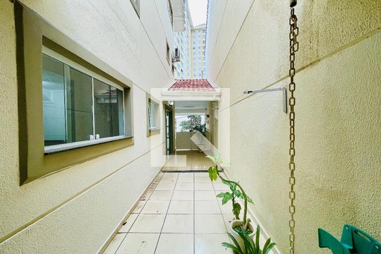 Corredor externo de casa de condomínio à venda com 3 quartos, 210m² em Ponte Grande, Guarulhos