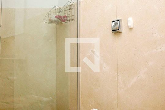 Banheiro Quarto Suíte de apartamento à venda com 1 quarto, 62m² em Rio Branco, Porto Alegre