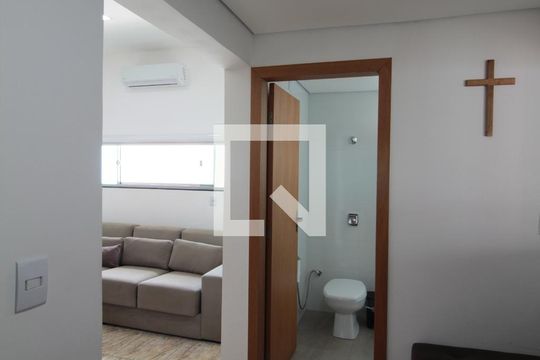 Suíte 2 de casa à venda com 8 quartos, 504m² em Braúnas, Belo Horizonte