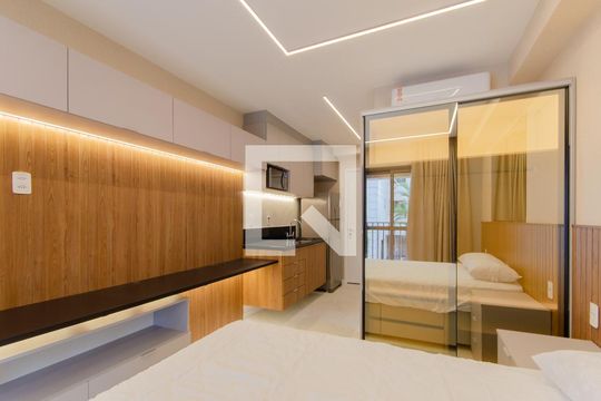 Sala/Quarto de kitnet/studio à venda com 1 quarto, 24m² em Jardim Vila Mariana, São Paulo