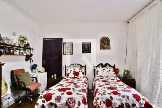Quarto 1 de casa à venda com 3 quartos, 350m² em Vila Bertioga, São Paulo