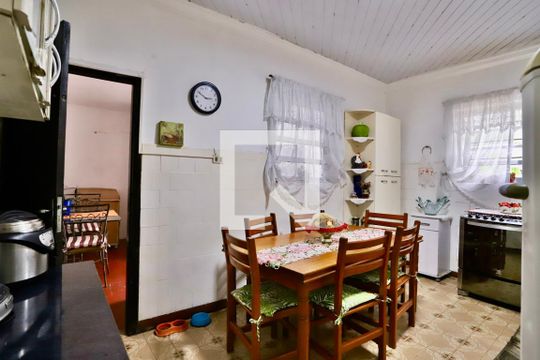 Sala de casa à venda com 3 quartos, 350m² em Vila Bertioga, São Paulo