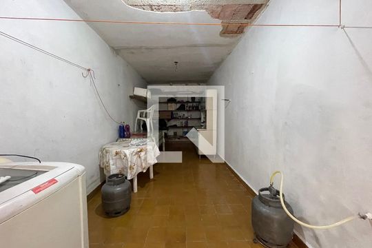 Área de Serviço de casa para alugar com 3 quartos, 80m² em Jardim Luísa, São Paulo