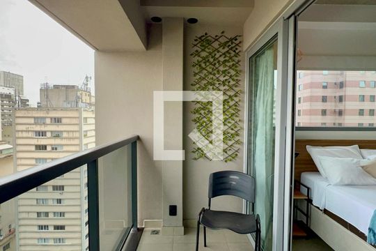 Varanda de kitnet/studio para alugar com 1 quarto, 22m² em Jardim Paulista, São Paulo