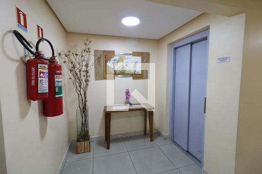 Hall social de apartamento à venda com 2 quartos, 60m² em Vila Gustavo, São Paulo