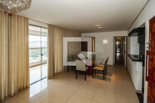 Sala de apartamento à venda com 4 quartos, 120m² em Ouro Preto, Belo Horizonte