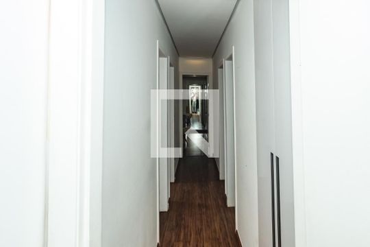 Corredor de apartamento à venda com 4 quartos, 120m² em Ouro Preto, Belo Horizonte