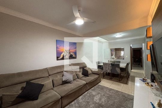 Sala de casa à venda com 3 quartos, 130m² em Vila Linda, Santo André