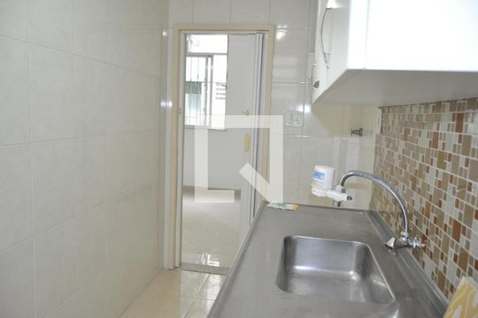 Cozinha de apartamento para alugar com 2 quartos, 49m² em Cachambi, Rio de Janeiro