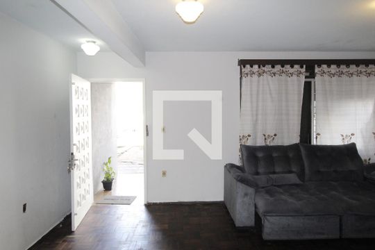 Sala de casa à venda com 3 quartos, 297m² em São Geraldo, Porto Alegre