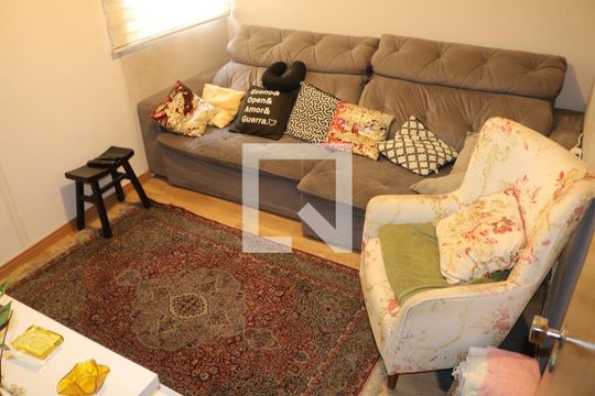Sala de TV de apartamento para alugar com 3 quartos, 120m² em Vila Romana, São Paulo