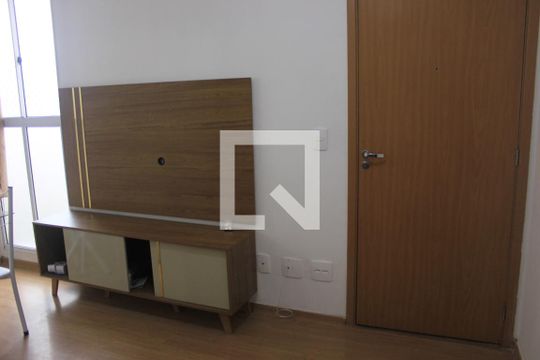Sala de apartamento para alugar com 2 quartos, 38m² em Jardim Rosa de Franca, Guarulhos