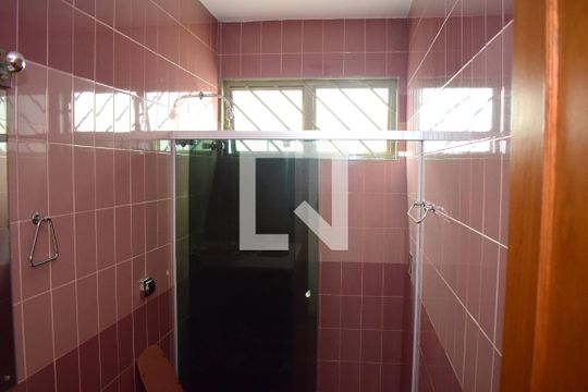 Banheiro Social de casa para alugar com 4 quartos, 295m² em Ribeirânia, Ribeirão Preto