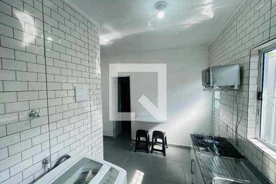 Sala/Cozinha de apartamento para alugar com 1 quarto, 22m² em Vila Operária, Guarulhos