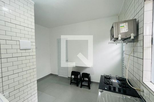 Sala/cozinha de apartamento para alugar com 1 quarto, 22m² em Vila Operária, Guarulhos