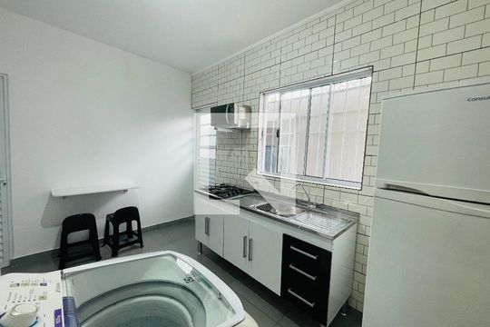 Sala/cozinha de apartamento para alugar com 1 quarto, 22m² em Vila Operária, Guarulhos