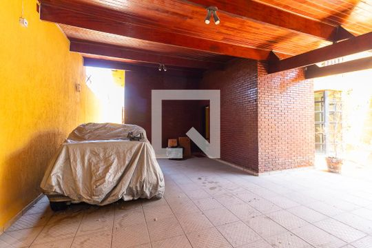 Garagem de casa à venda com 4 quartos, 200m² em Jardim Santana, São Paulo