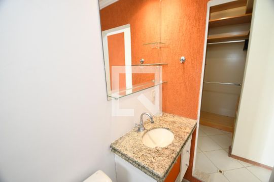 Banheiro de kitnet/studio à venda com 1 quarto, 32m² em Botafogo, Campinas