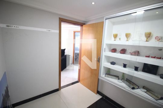 Quarto 3 de apartamento à venda com 4 quartos, 400m² em Conjunto Agua Branca, Contagem