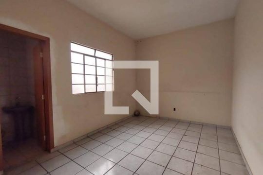 Quarto 3 de casa à venda com 3 quartos, 198m² em Incofindência, Belo Horizonte