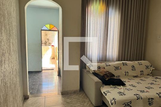 Sala de casa à venda com 3 quartos, 198m² em Incofindência, Belo Horizonte