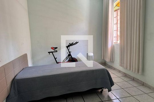 Quarto 1 de casa à venda com 3 quartos, 198m² em Incofindência, Belo Horizonte