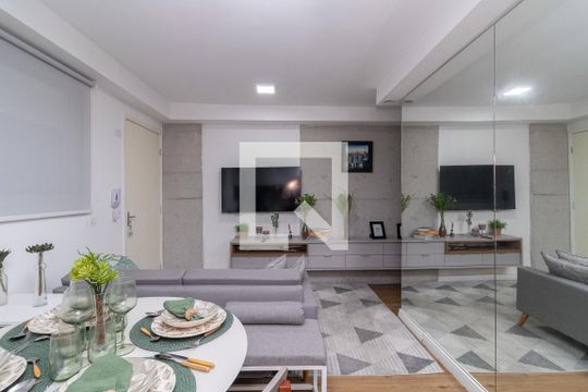 Sala de apartamento para alugar com 2 quartos, 51m² em Vila Ré, São Paulo