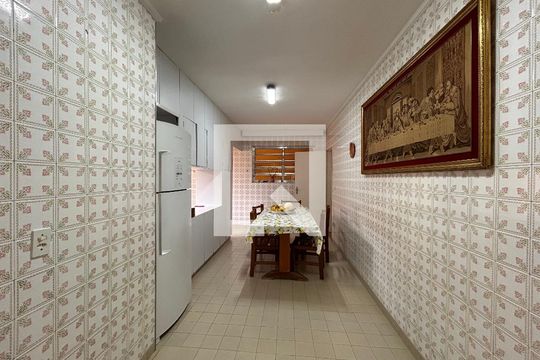 Copa de casa à venda com 4 quartos, 253m² em Jardim Monjolo, São Paulo