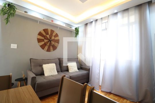 Sala de apartamento para alugar com 1 quarto, 37m² em Centro, Uberlândia