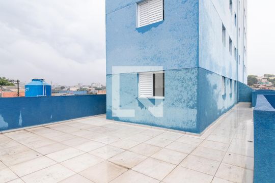 Quintal de apartamento à venda com 2 quartos, 45m² em Vila Ré, São Paulo