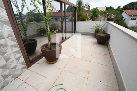 Sacada de casa de condomínio para alugar com 3 quartos, 280m² em Parque Taquaral, Campinas