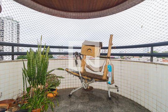 Varanda de apartamento para alugar com 3 quartos, 140m² em Água Rasa, São Paulo