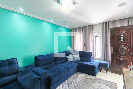 Sala de casa à venda com 4 quartos, 250m² em Jardim Ana Rosa, São Paulo