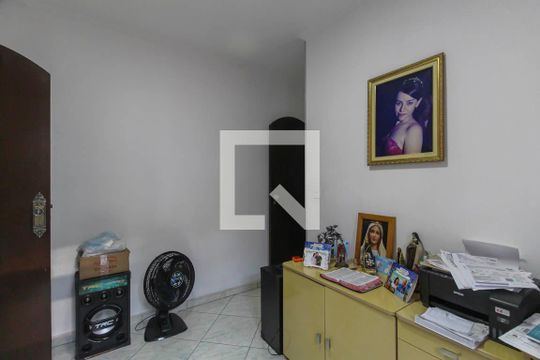 Quarto 3 de casa à venda com 4 quartos, 250m² em Jardim Ana Rosa, São Paulo