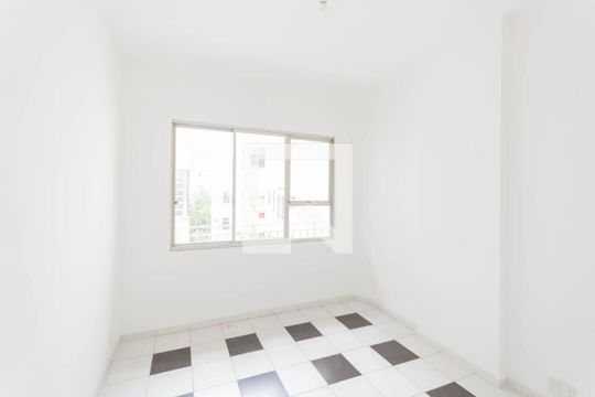 Quarto de apartamento à venda com 2 quartos, 68m² em Grajaú, Rio de Janeiro