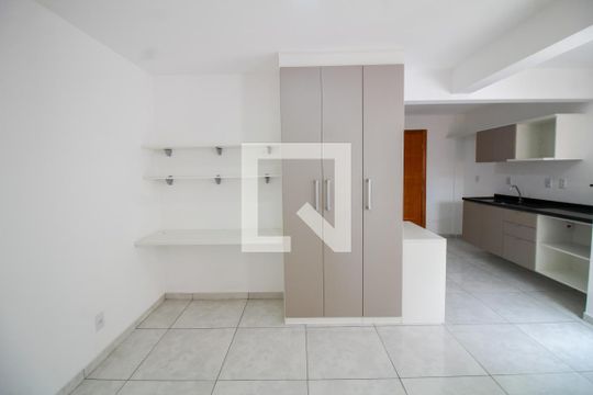 Studio de kitnet/studio à venda com 1 quarto, 30m² em Vila Invernada, São Paulo