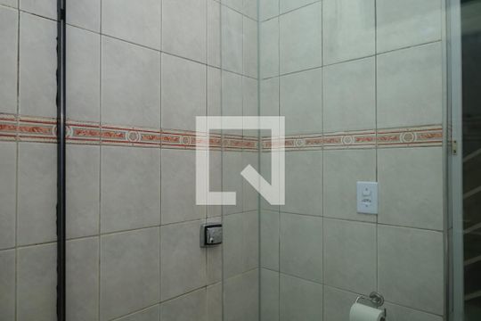 Banheiro de casa para alugar com 2 quartos, 65m² em Cidade Líder, São Paulo