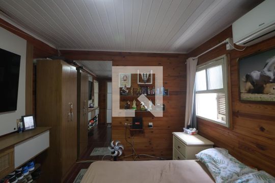 Quarto 1 Casa 1 de casa à venda com 6 quartos, 115m² em São Luís, Canoas