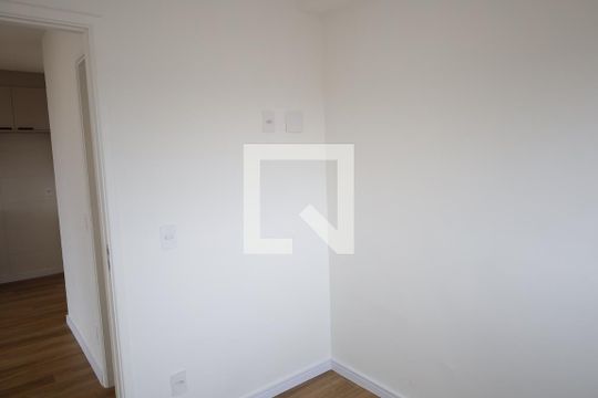 Quarto 1 de apartamento para alugar com 2 quartos, 41m² em Vila Isa, São Paulo