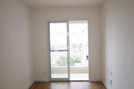 Sala de apartamento para alugar com 2 quartos, 41m² em Vila Isa, São Paulo